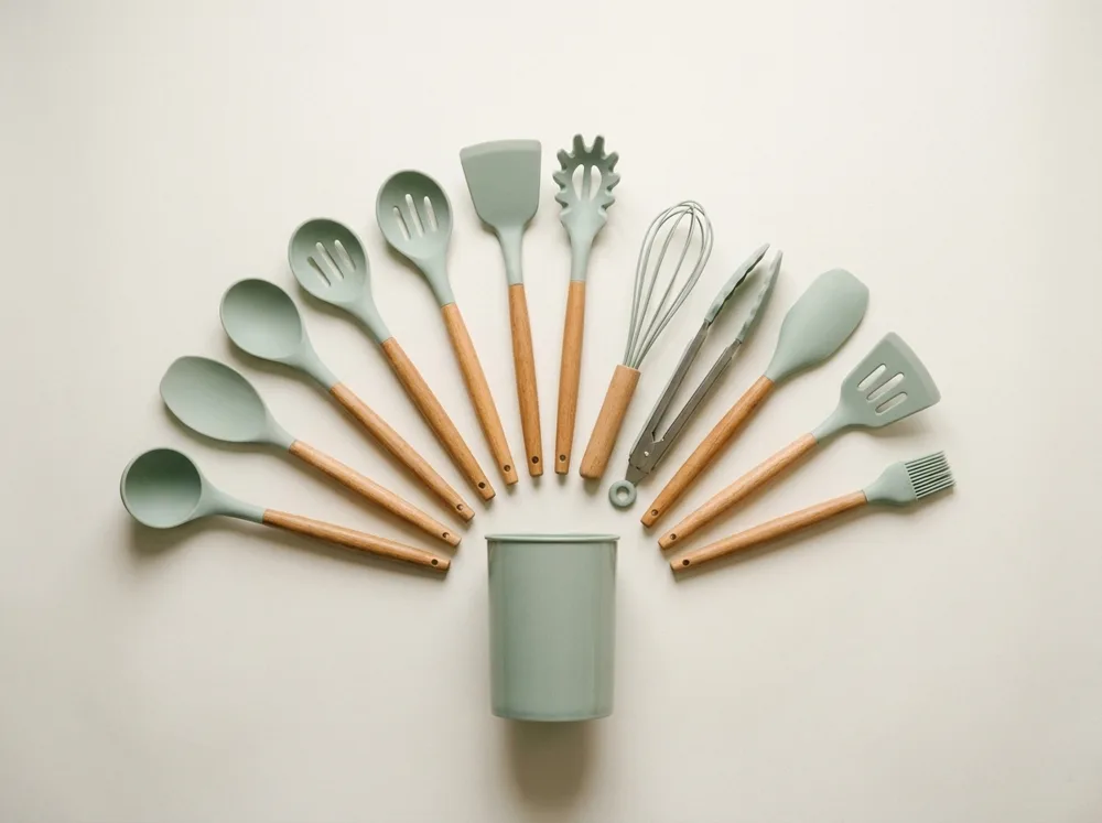 Utensilios de cocina personalizados con logo — DPR merchandising corporativo